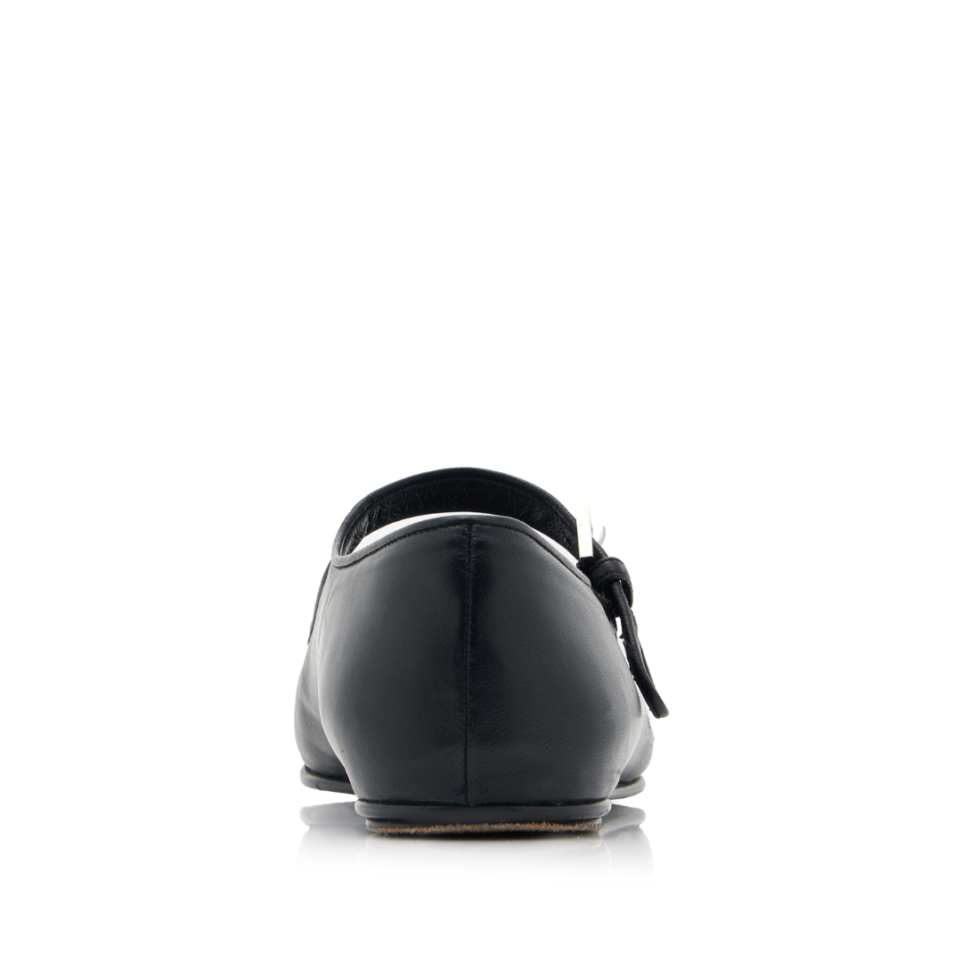 Ava Flat Black