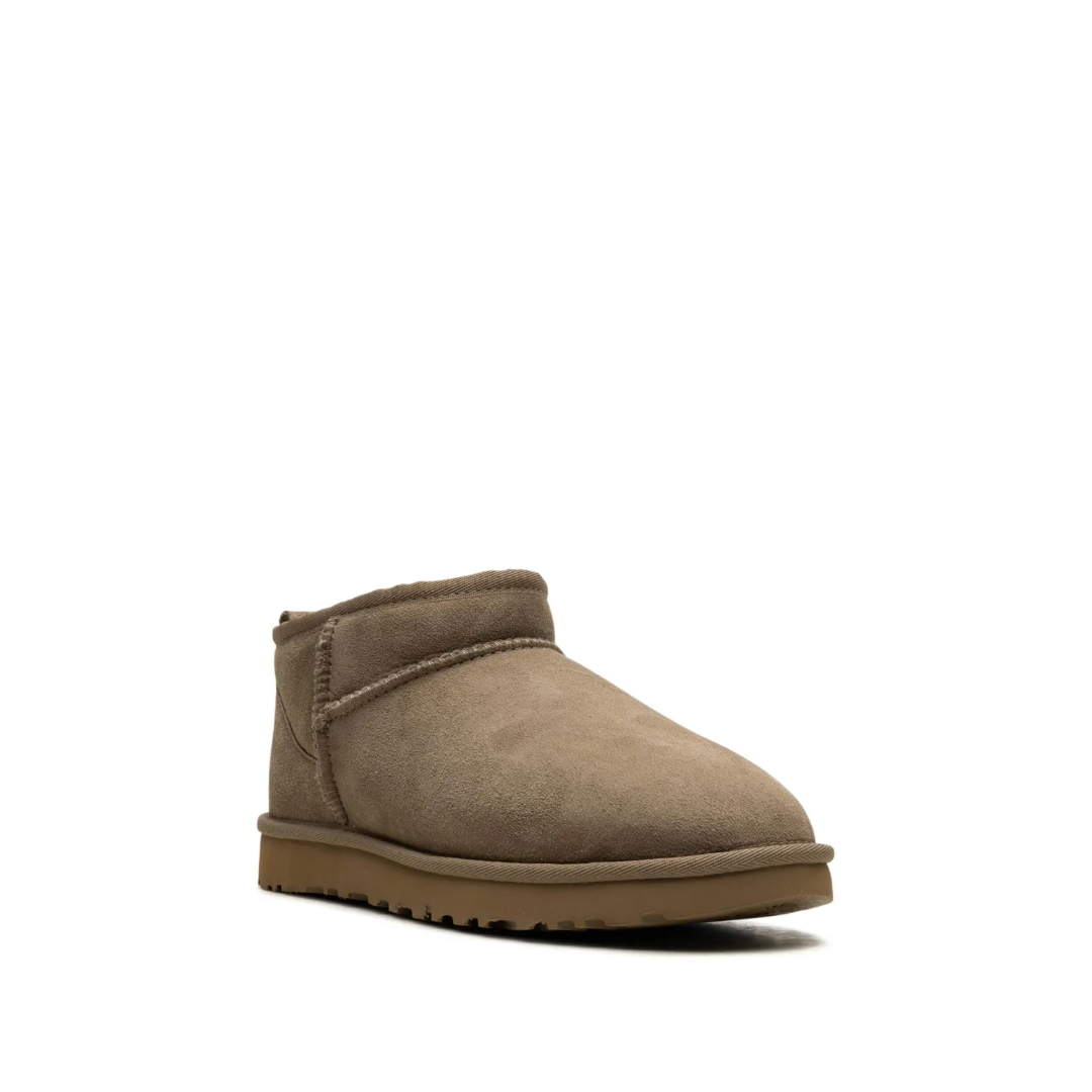 Classic Ultra Mini Boots Brown