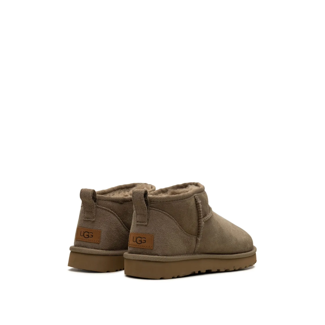 Classic Ultra Mini Boots Brown