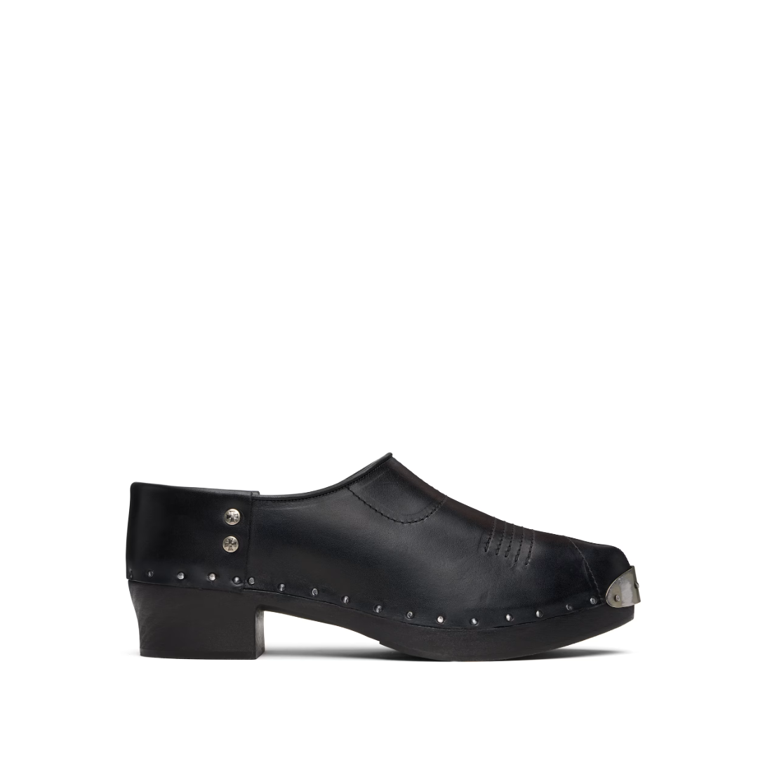 Studded Metal Toe Cap Clog Black
