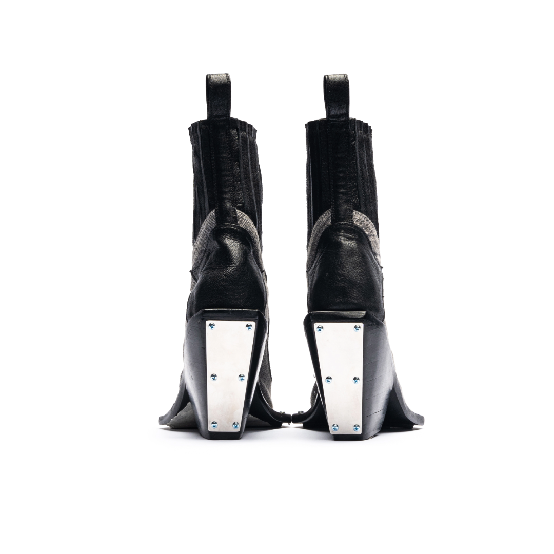 Wolf Boots Canvas