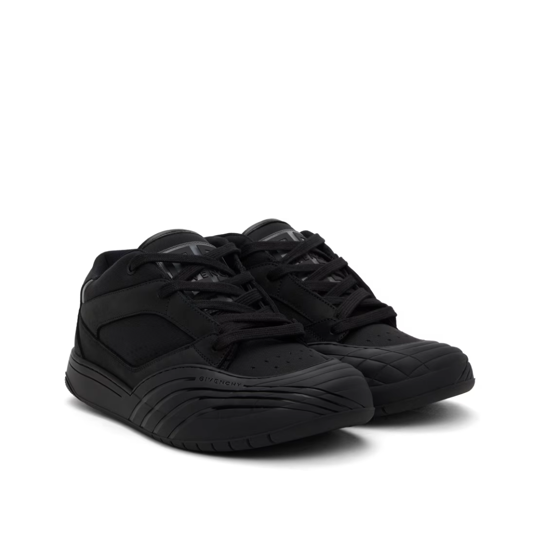 Skate Sneakers Black