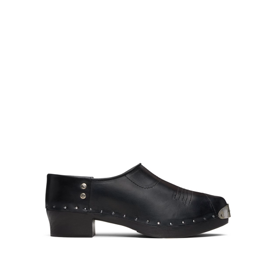 Studded Metal Toe Cap Clog Black